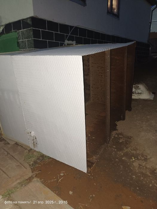 Емкость для воды с краником