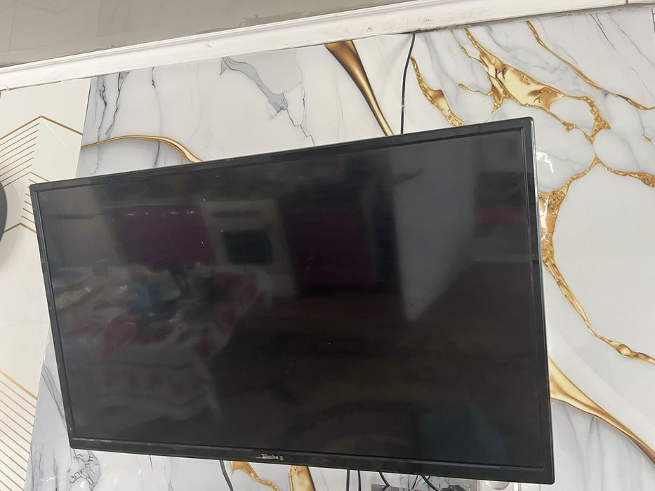 Телевизор сатамын смарт емес барлығы істеп тұр