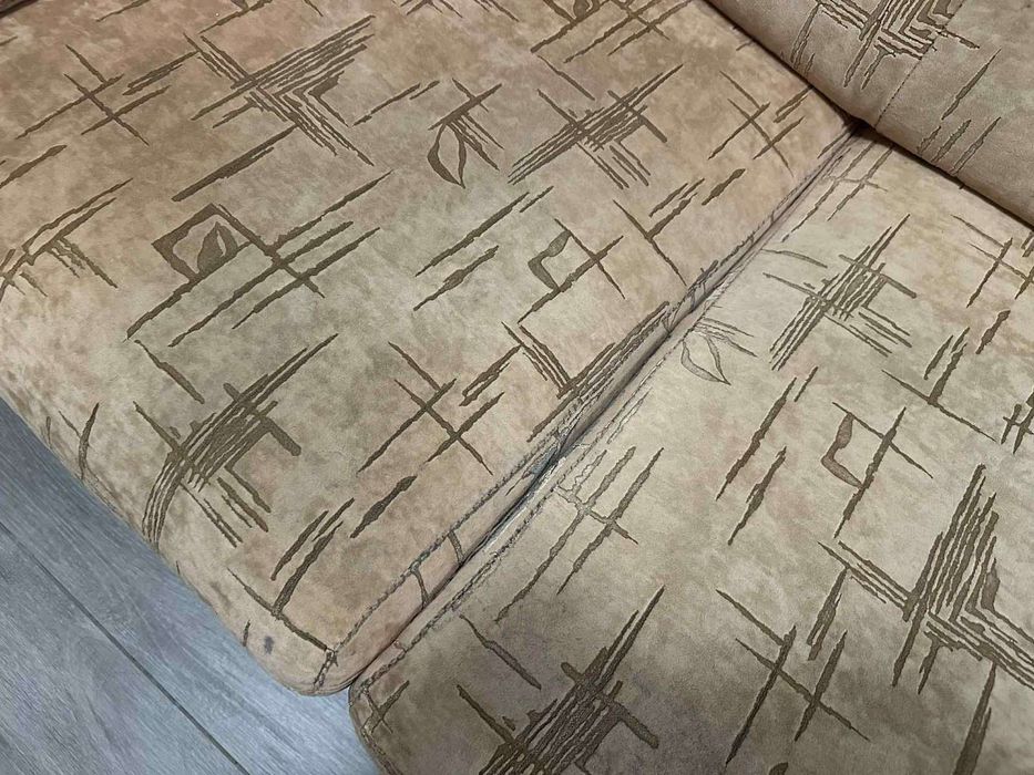 Продавам двойка диван неразтегаем