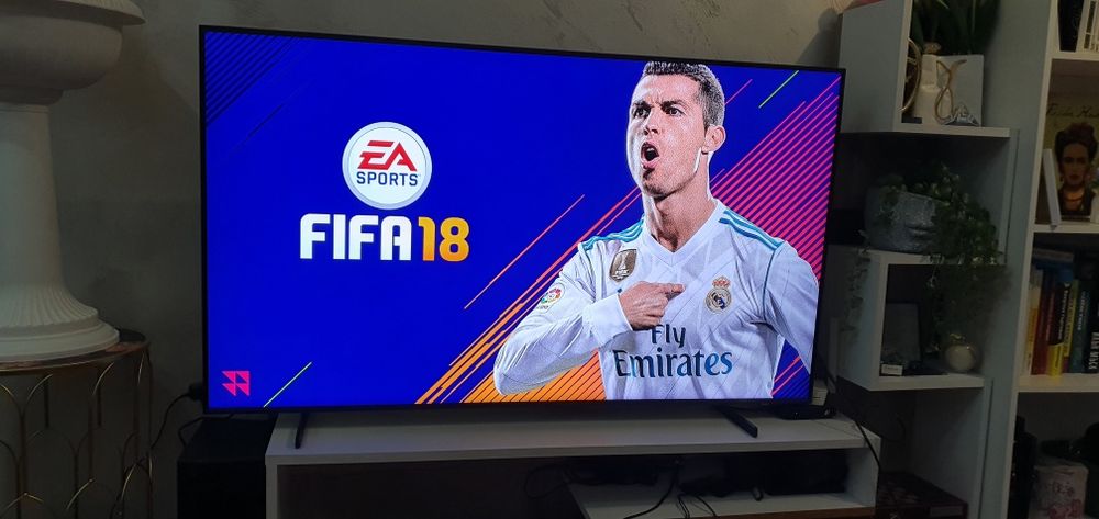 Конзола Playstation 4