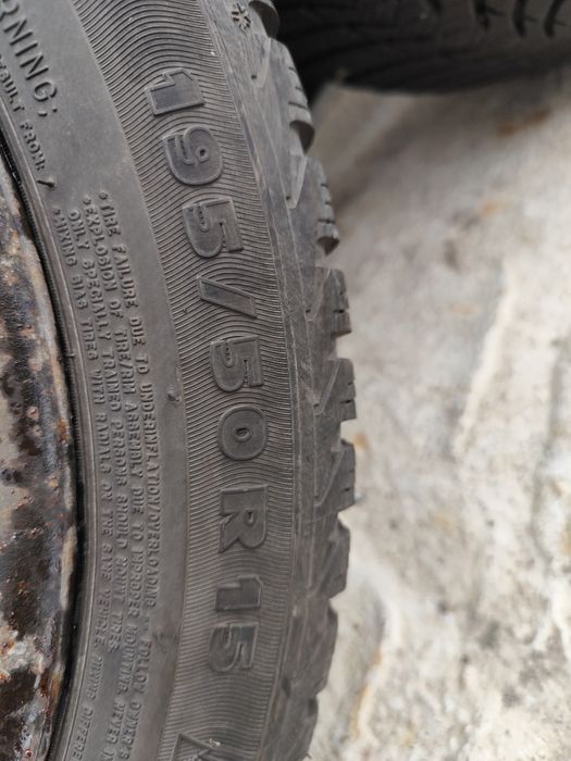 Set  4 Jante Ford Fiesta 4×108. Cu  anvelope M+S 195/50R15.