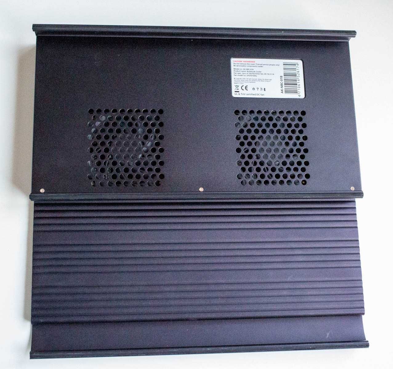 Охлаждаща поставка (охладител) за лаптоп Akasa AK-NBC1-01B