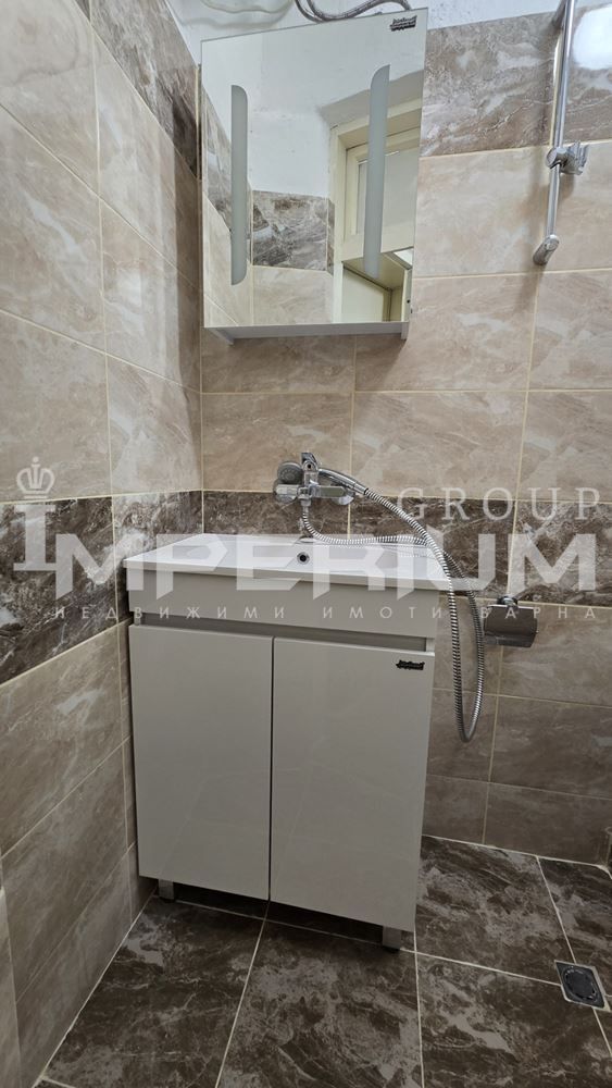Дава се под наем Офис в Варна, Център - 86 кв.м за 612 € - Снимка #7