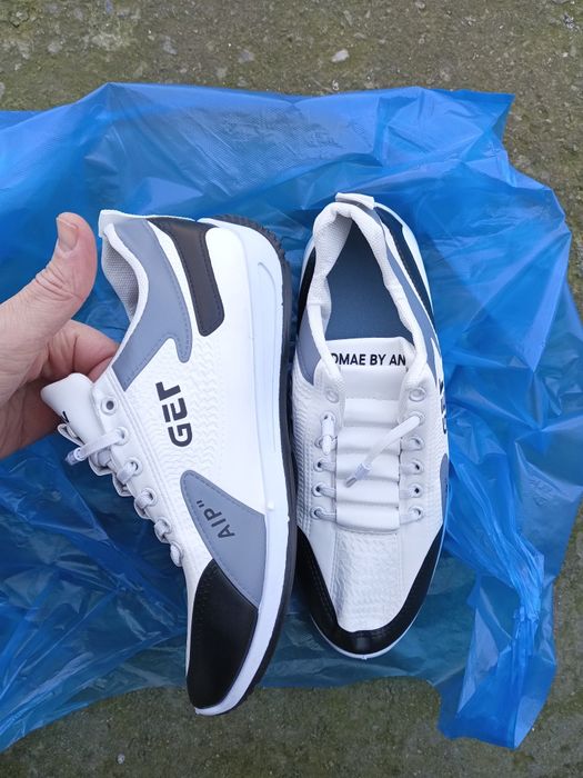 Кроссовки мужские