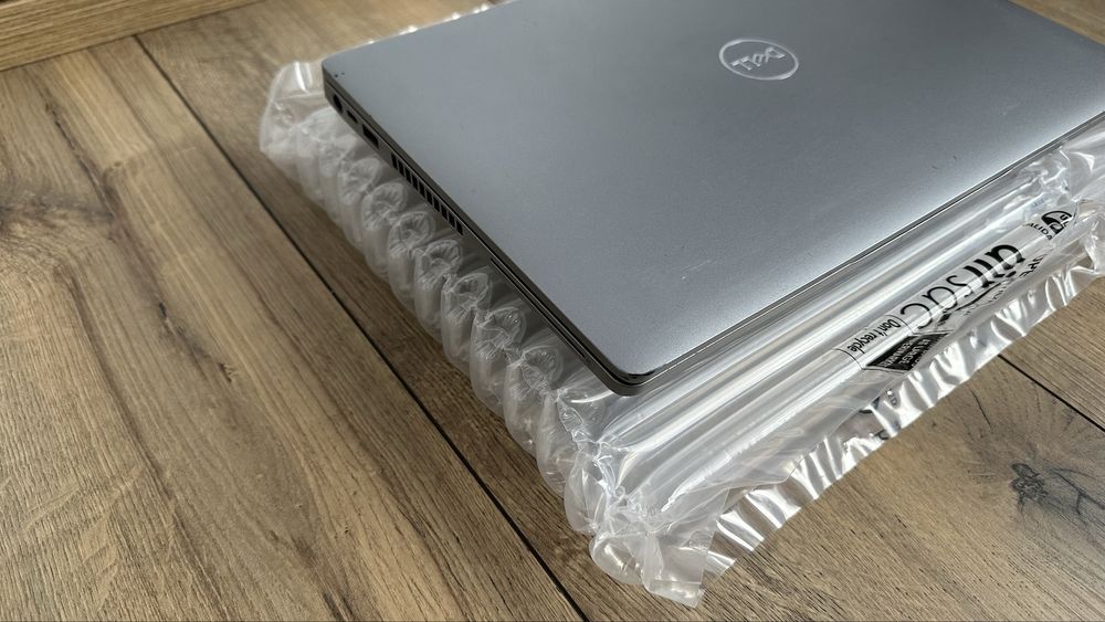 Лаптоп Dell Latitude 5410 14” Intel i7-10610u 16GB RAM 256GB SSD