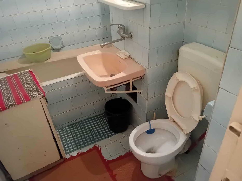 Garsoniera 33mp Darmanesti etaj 3 balcon luminoasa calduroasa