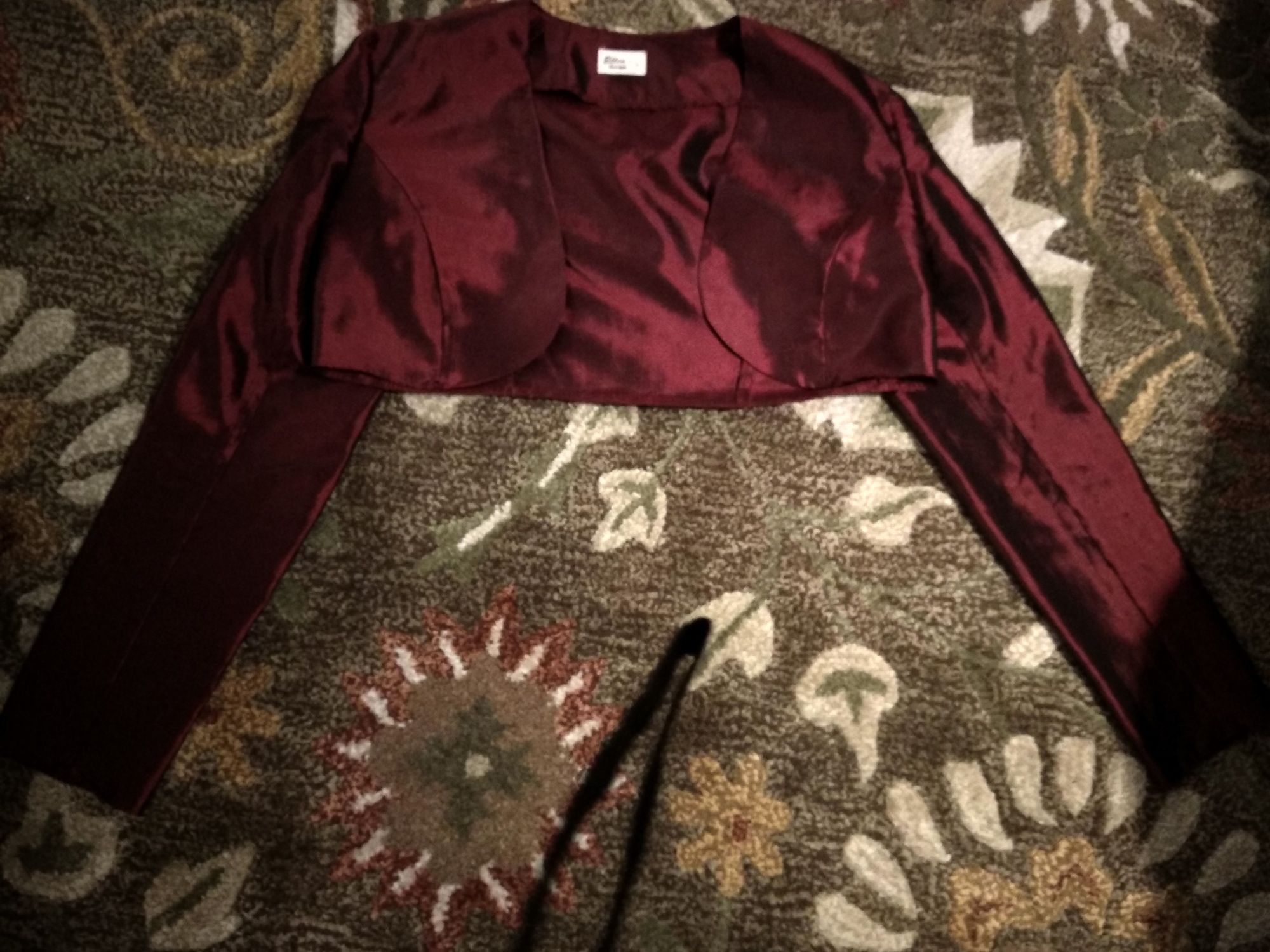 Bolero ocazie, mărimea 42. O singura purtare.