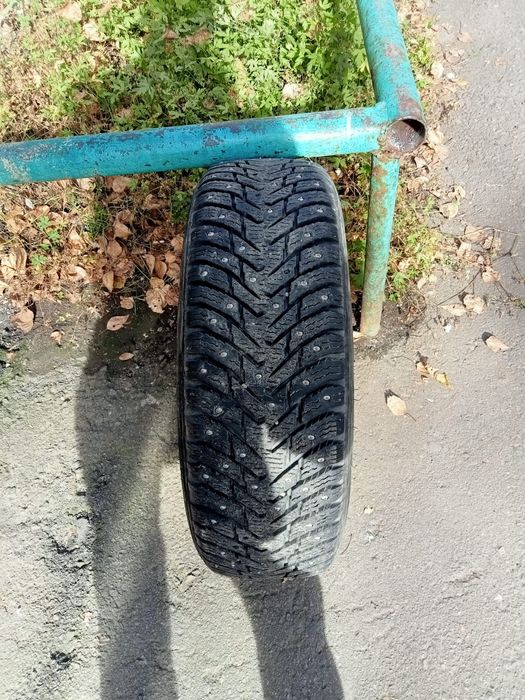 Продам  зимние шины