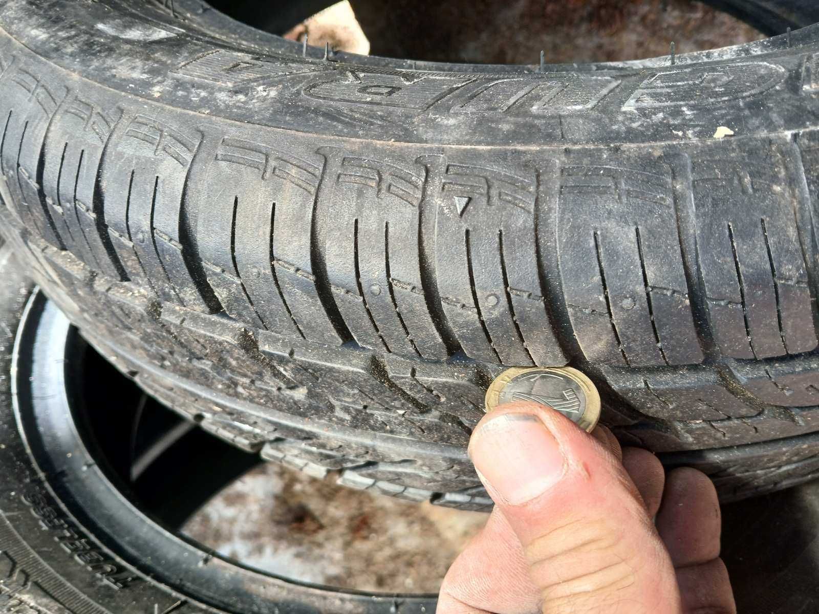Продават се гуми
