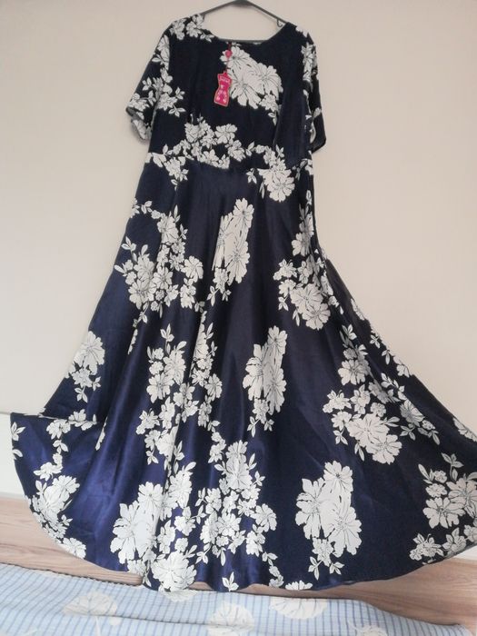 Женское платье продам