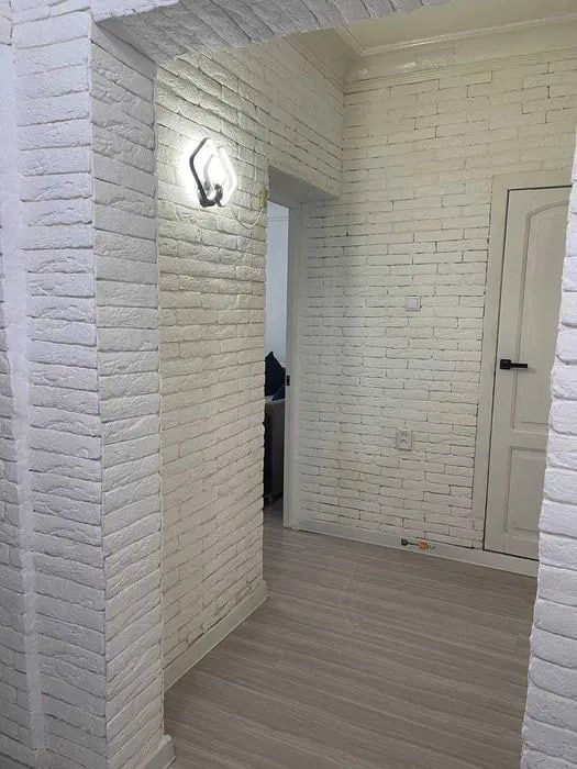 Продаётся квартира на Ц-15 ,есть Ипотека. Ор-р 19 школа мебель,техника