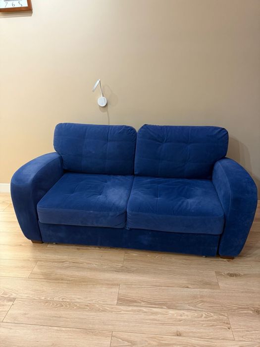 Продам диван в хорошем состоянии.