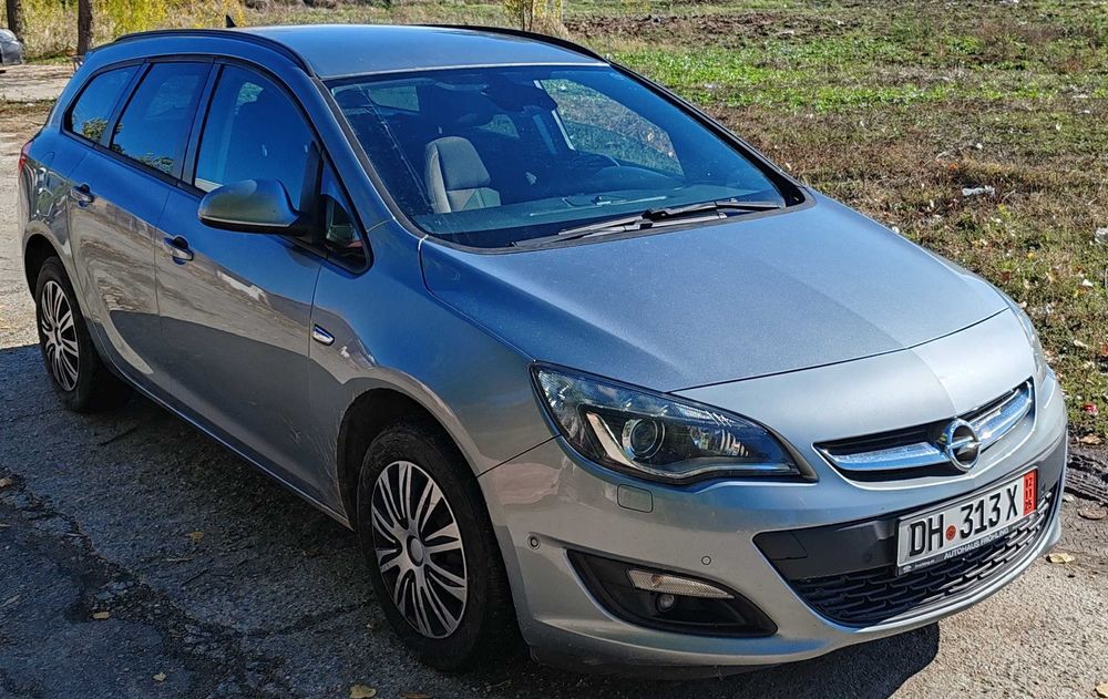 OPEL ASTRA J*1.6 CDTI ECO flex*2015*Euro 6*xenon*Carte de ROMANIA*