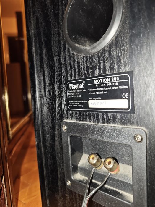 Boxe Magnat Motion 880 si sateliti Onkyo