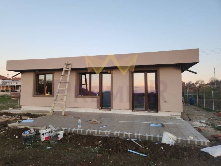 Продава се Къща в с. Горица, Област Варна - 130 кв.м за 1270 €/кв.м - Снимка #2