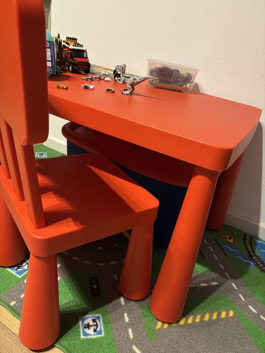 Masa + scaun copii rosu/portocaliu
