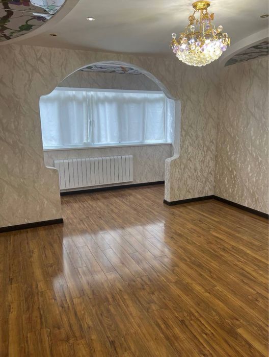 Ц4 4в3/2/9 91м2 , продается квартира в центре , 5 школа , алайский