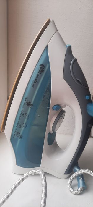 Продам утюг Binatone в хорошем состоянии