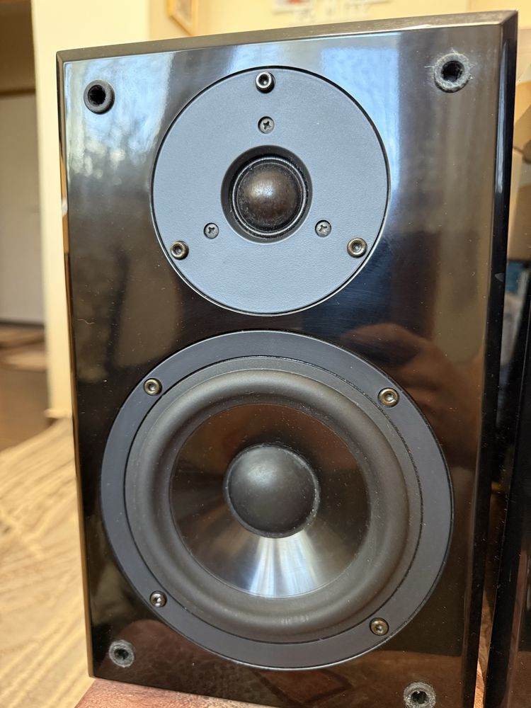 Yamaha NX-E400 Качествени тонколони