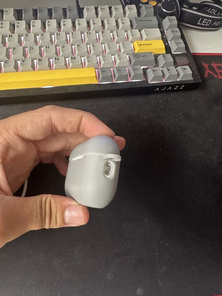 Airpods pro 2 with Lighting