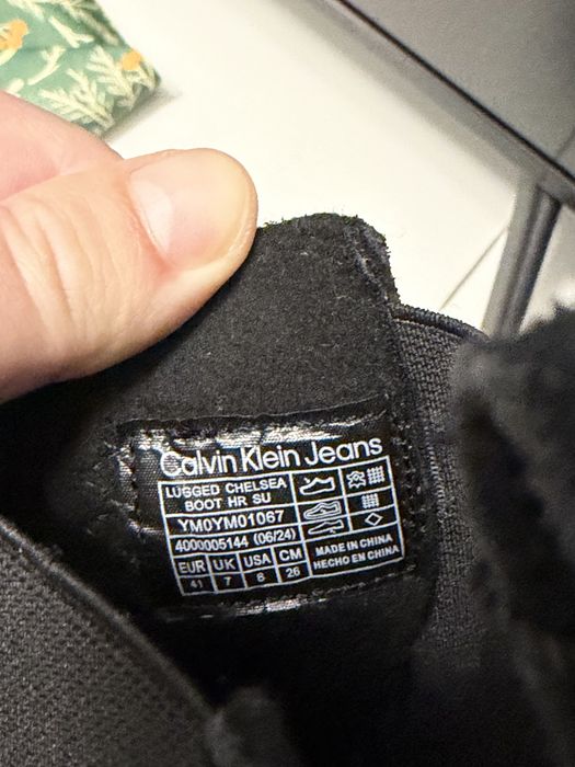 Calvin Klein Jeans Lugged Chelsea cizme piele intoarsa neagra 41 noi
