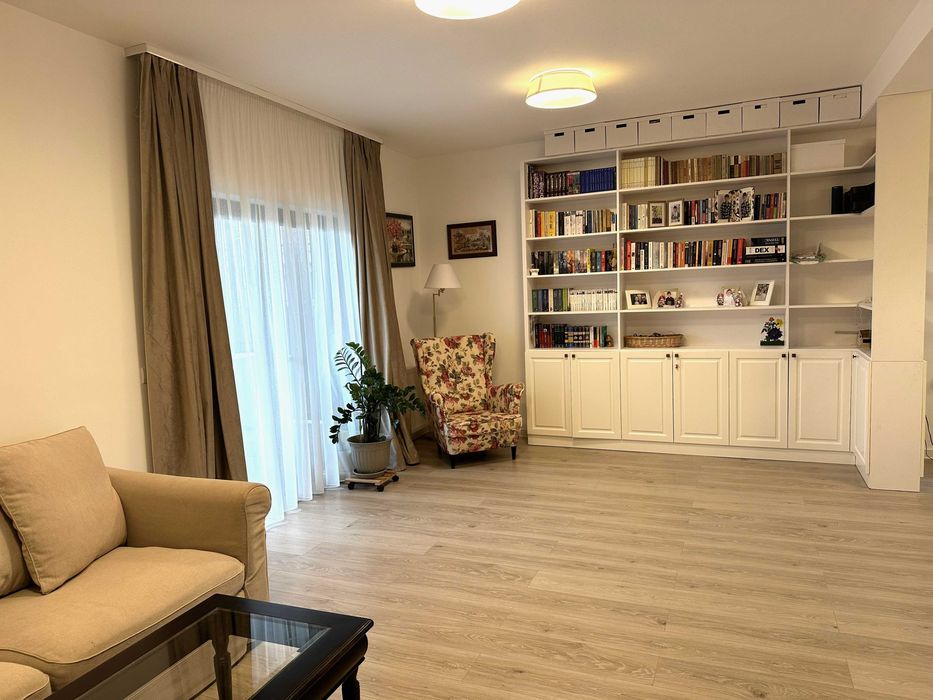 Proprietar - vand duplex complet mobilat si utilat.