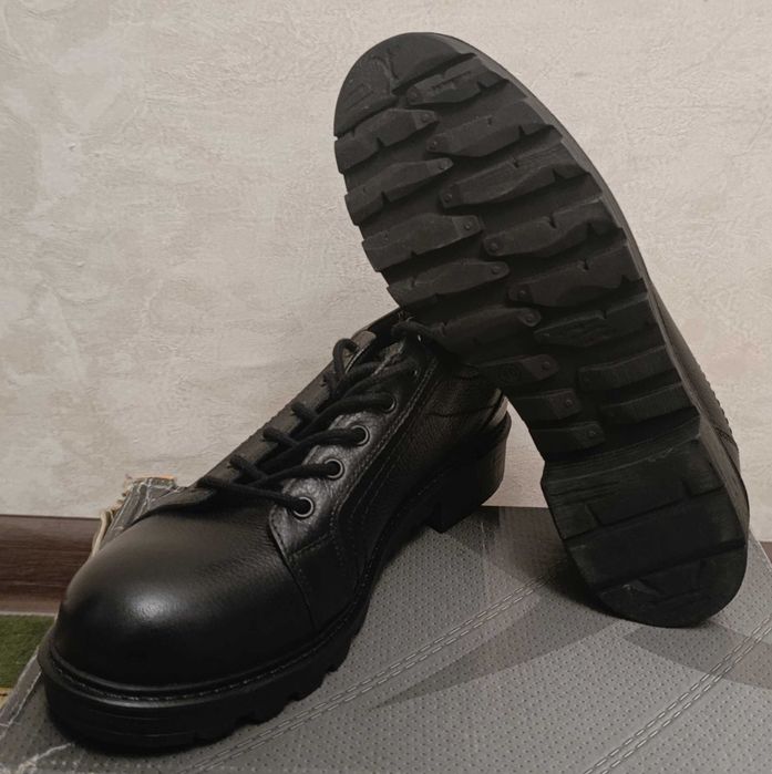 Прод нов кожаные кроссовки-ботинки из натуральной кожи, мощная подошва