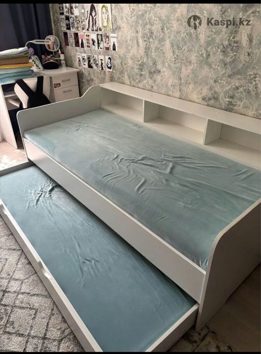Продам Кровать подростковая 1, 90x200 см, белый, голубой