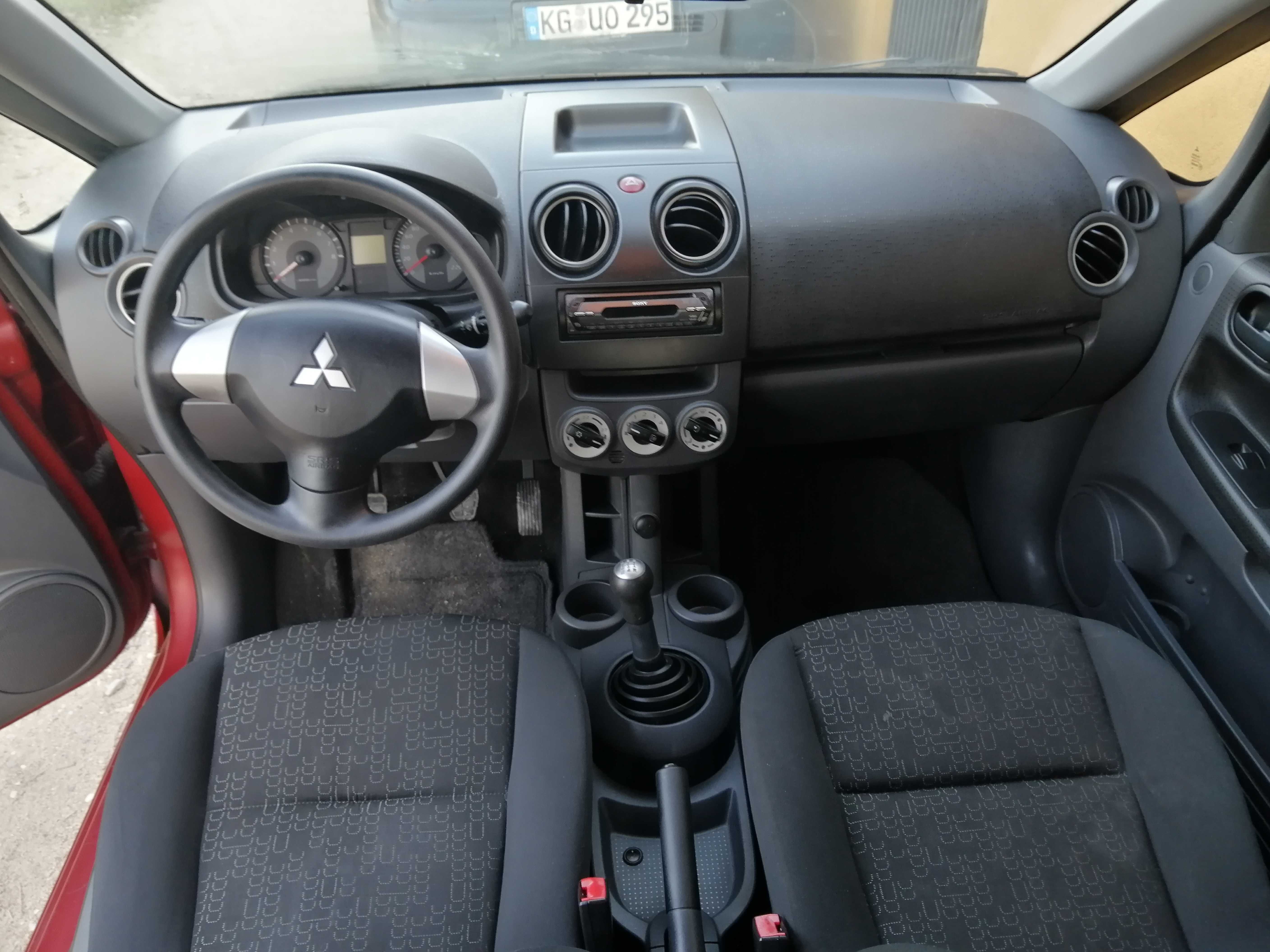 Mitsubishi Colt 1.3 Benzina 2009