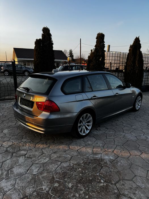 Bmw 320 xDrive e91 Lci 2010 Automat