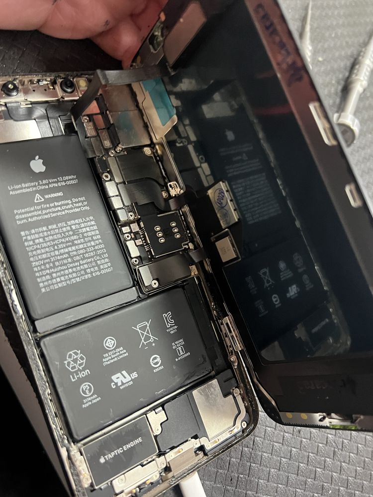 Vindem inlocuim Piese pentru iphone X Xr Xs max Xs 11 12 13 pro Max