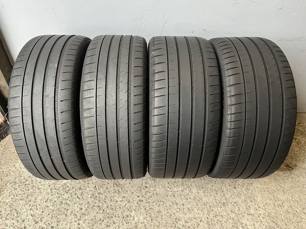 Гуми 275/35/20 и 245/40/20 MICHELIN Pilot Sport 4S Спорт Пакет