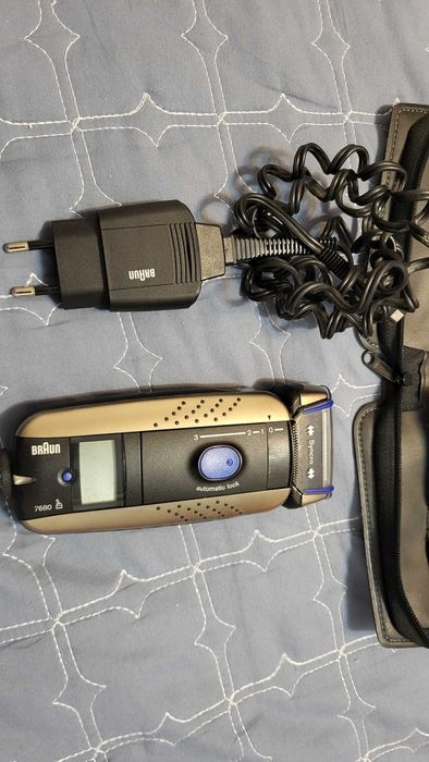 BRAUN 7690 Aparat de Barberit nu se incrca de colectie piese fuctional