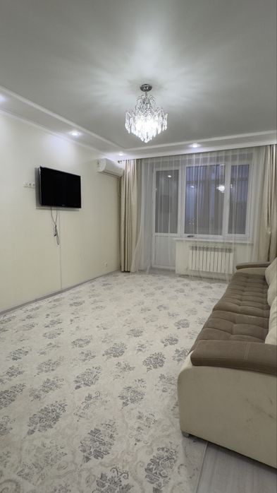 Продается 2-х комнатная квартира в красном доме Назарбаева 233/3