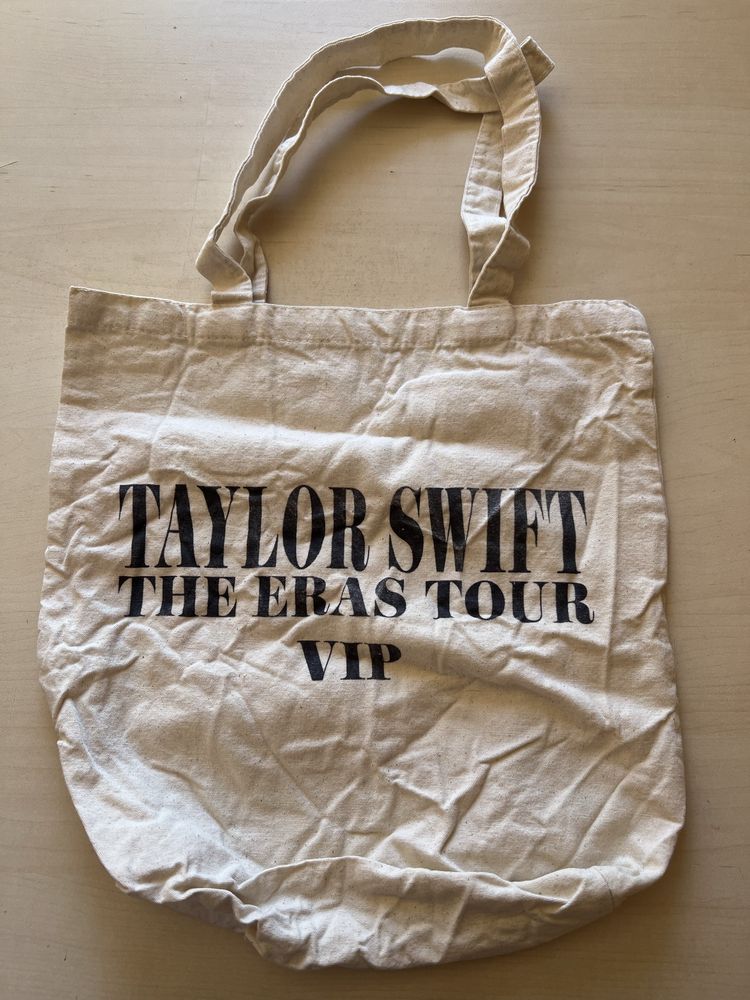 Taylor Swift чанта