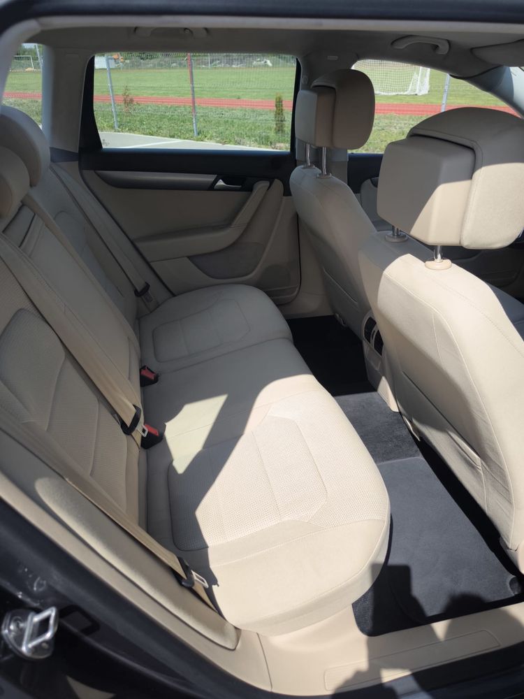 6999€€ / VW Passat 1.4 TSI / DSG / Model 2015 / Clima / VARIANTEEE