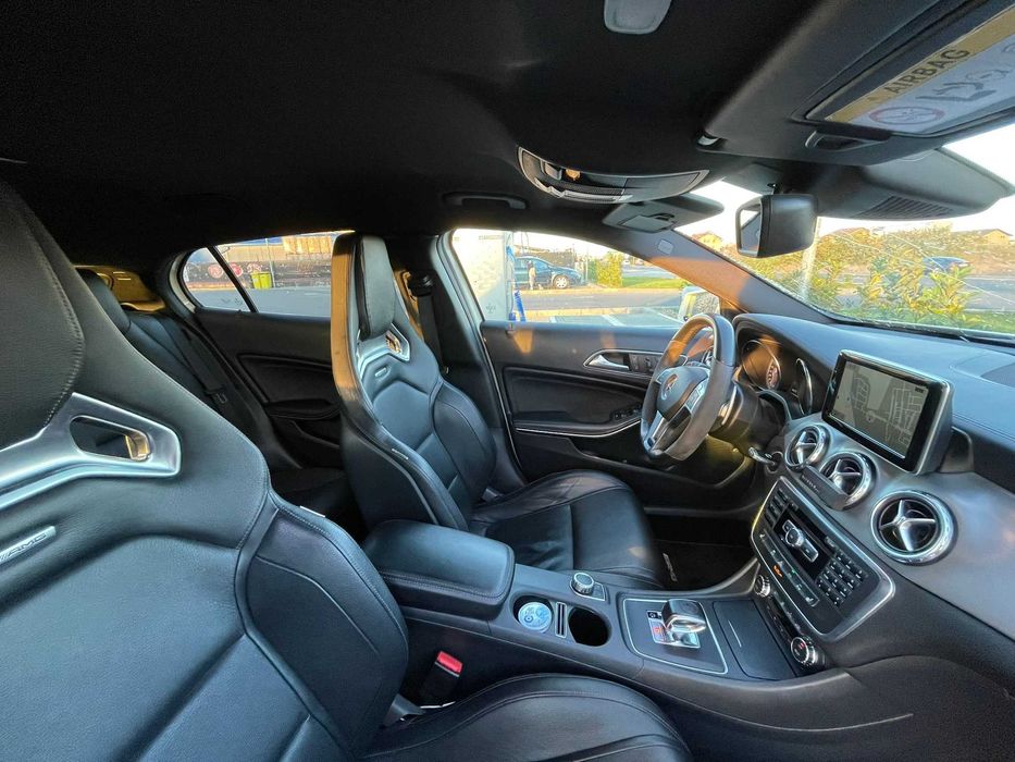 Mercedes GLA 45 AMG / 2.0 benzina/4x4/Camera/Navi/Harman Kardon/Recaro