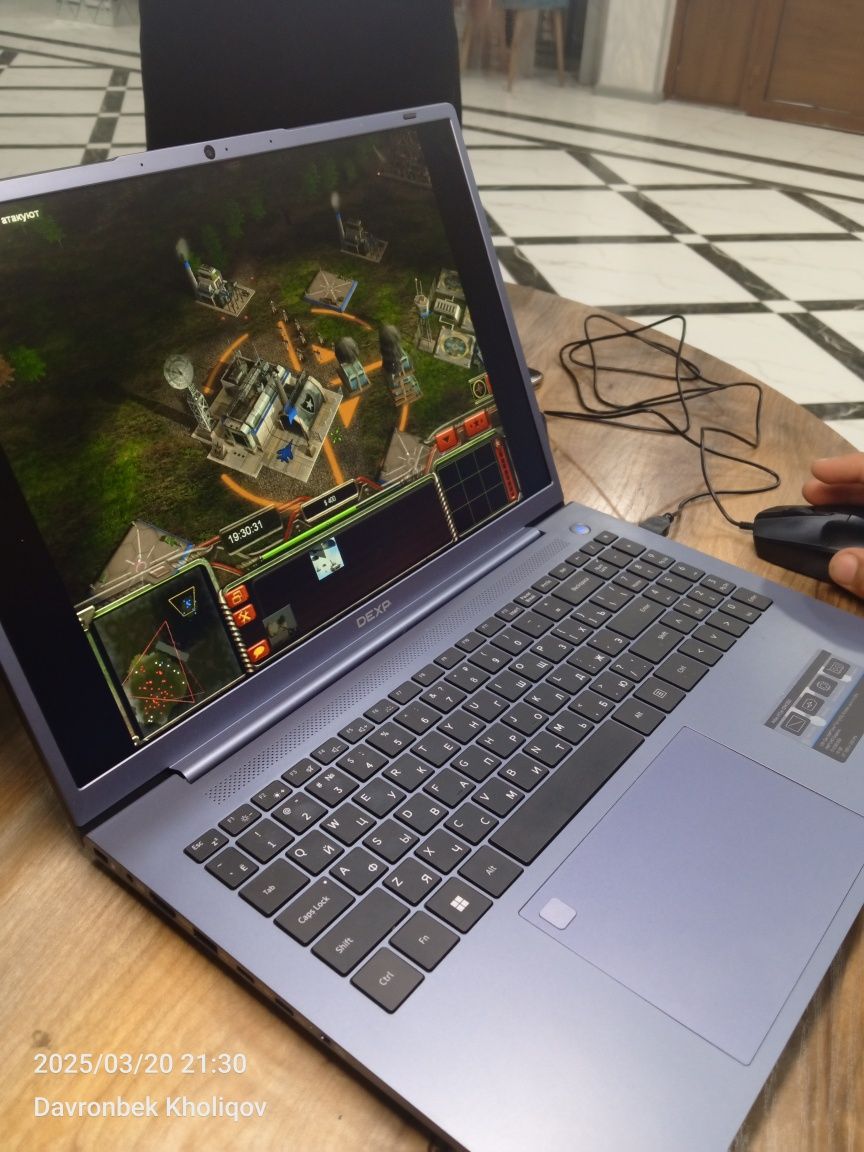 Notebook Sotiladi Yap Yangi Karobka Dokument Zaryadchik Mishka bor
