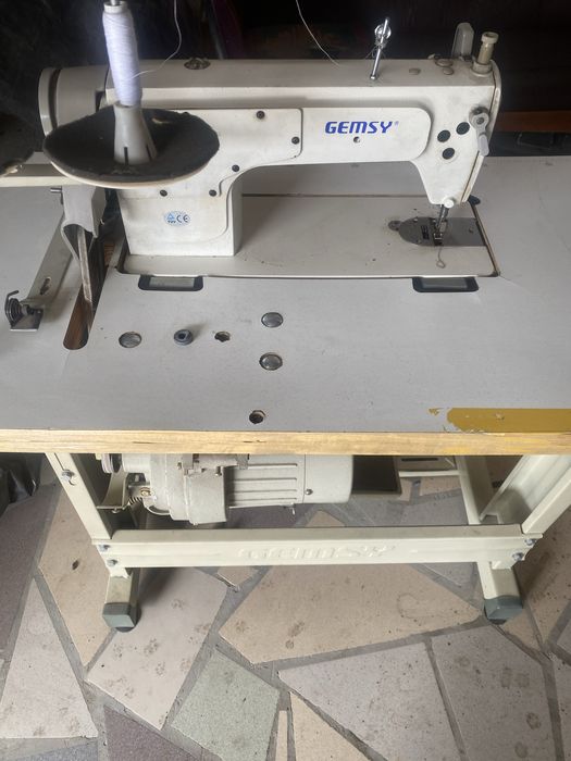 Промышленная швейная машина