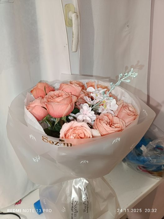 Гүл роза 11 штук