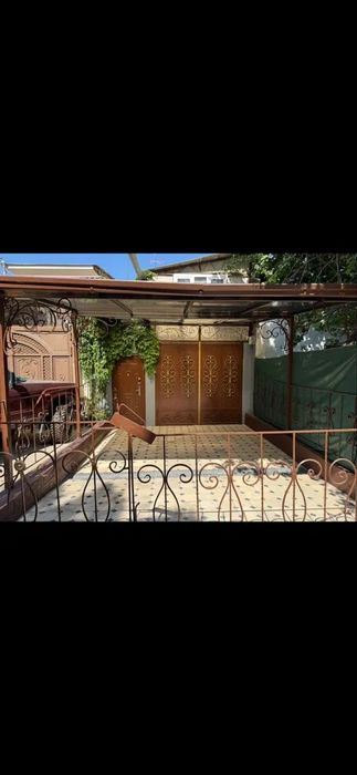 Продаются дом, 3 комнаты, Мирабадский район.Ориентир: Глинка, 8 роддом