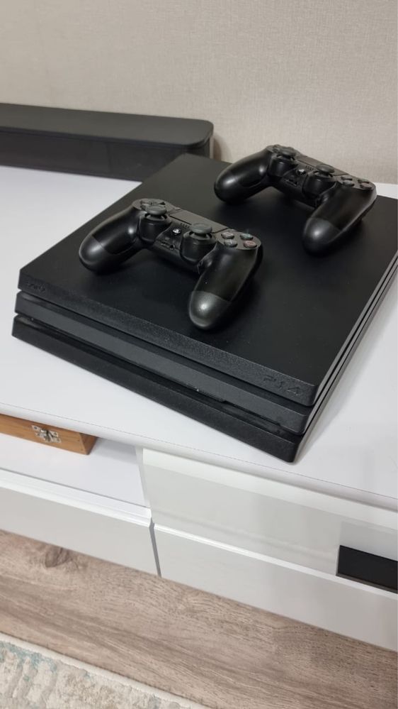 SONY PlayStation 4 Pro 1 TB