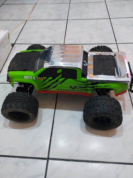 Automodel Vaterra Halix 4x4, 1:10