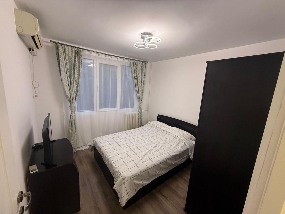 Apartament  4 camere de inchiriat