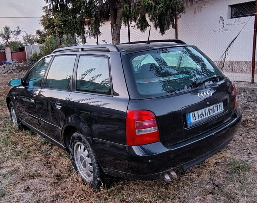 Vând Audi A4 combi