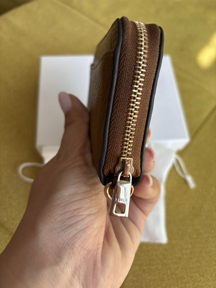 Furla кожен портфейл Babylon