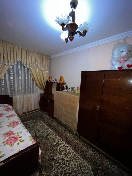 Продаётся 5 комнатная квартира