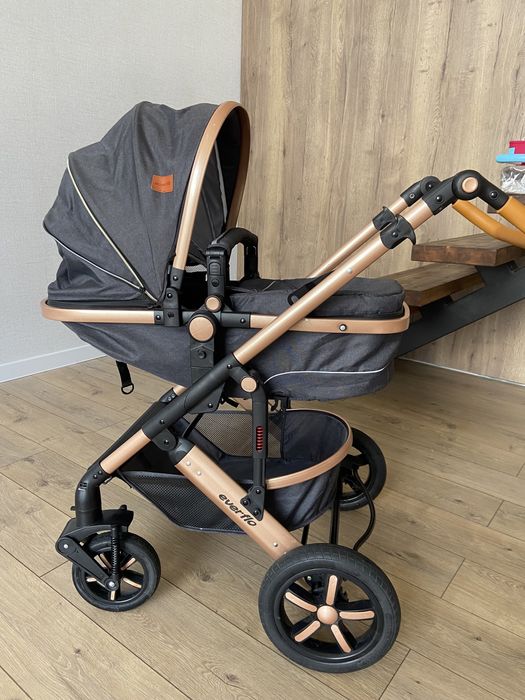 Продам коляску в отличном состоянии