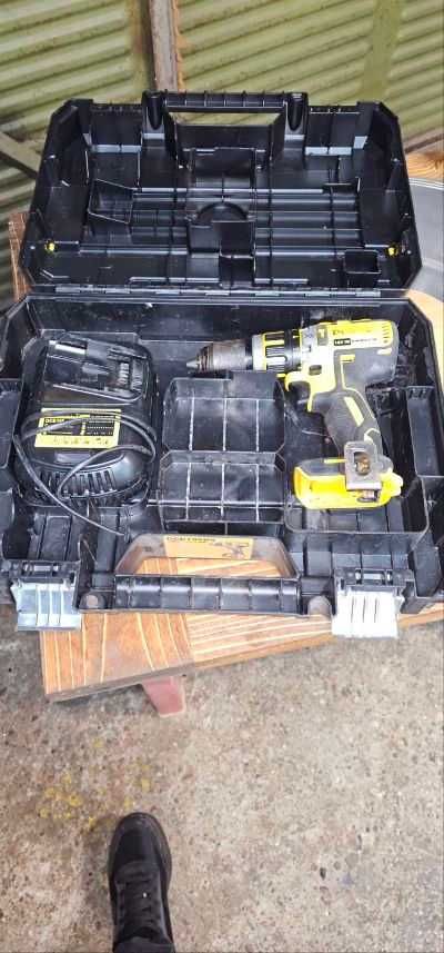Инструменти DeWalt & BOSCH