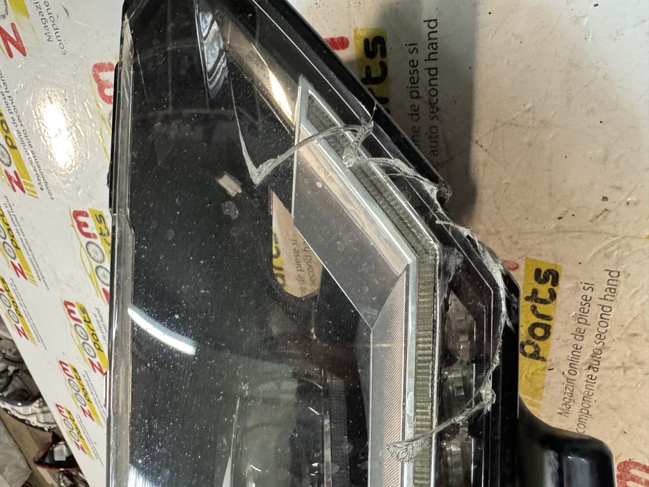 Far dreapta full LED matrix adaptive VW Passat B8 2016-2020